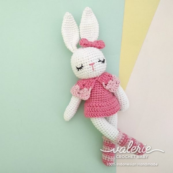 Boneka Rajut Bunny Vanilla - Valerie Crochet