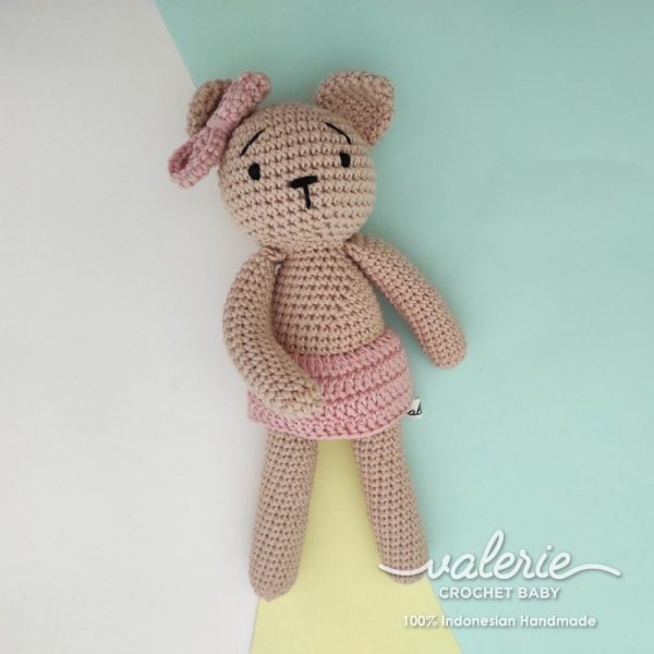 Boneka Rajut Boneka Brownie Bear - Valerie Crochet