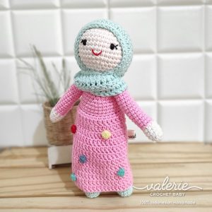 Boneka Rajut Blue Hijab- Valerie Crochet