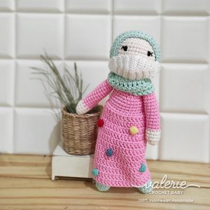 Boneka Rajut Pale Blue Hijab- Valerie Crochet