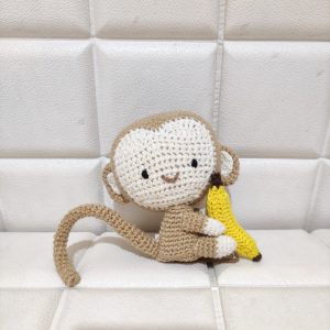 Boneka Rajut H17