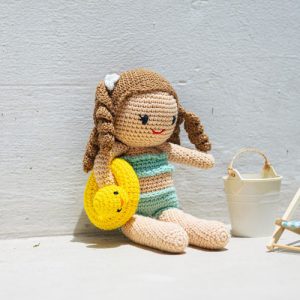 Boneka Rajut Beach Girl